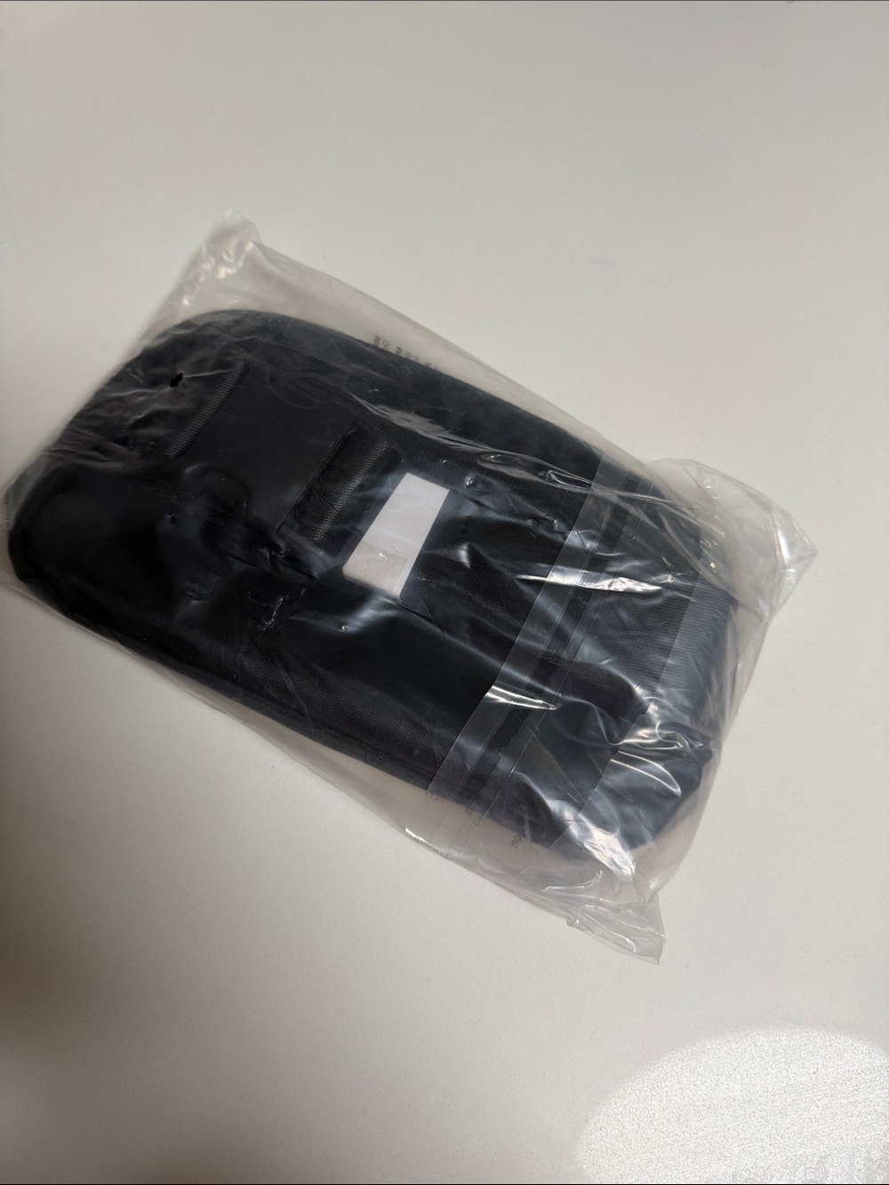 Lululemon Black Zip belt bag - Picture 4 of 14